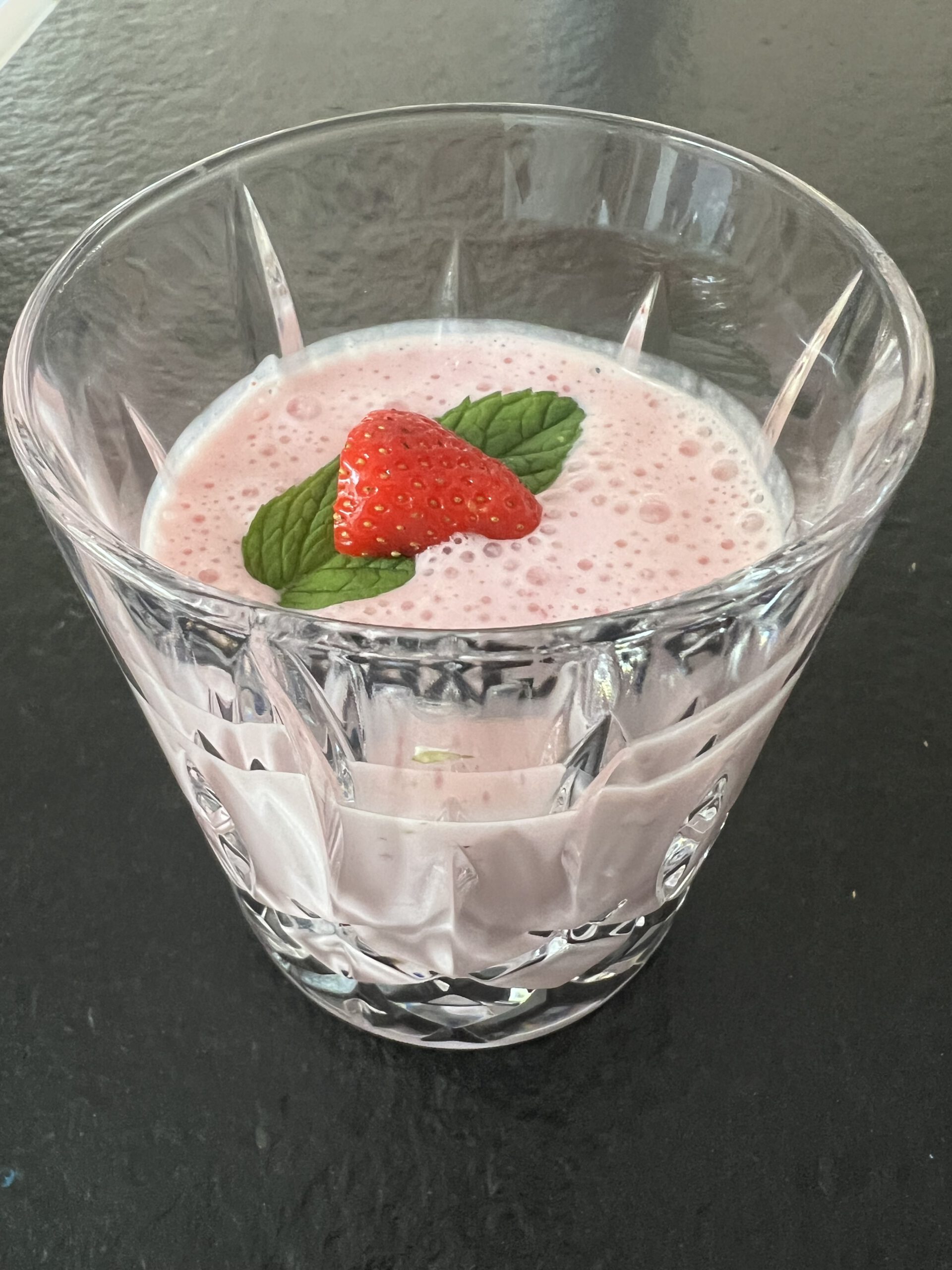 Erdbeer Lassi