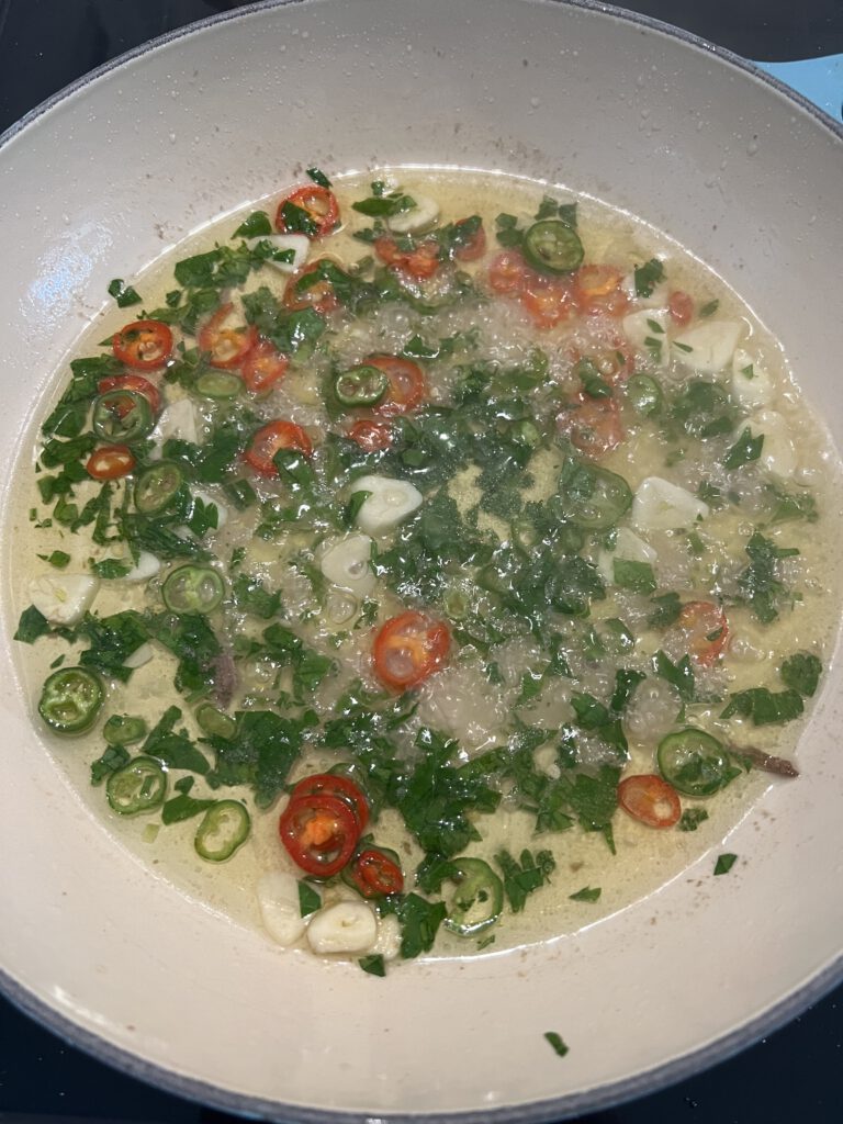 Spaghetti aglio, olio e peperoncini
