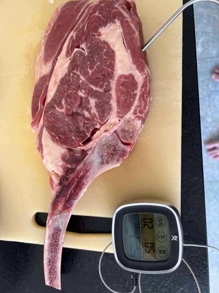 Tomahawk Steak