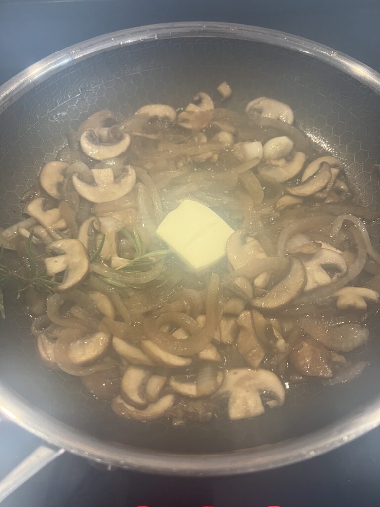 Pilz-Zwiebel Sauté (für Burger)