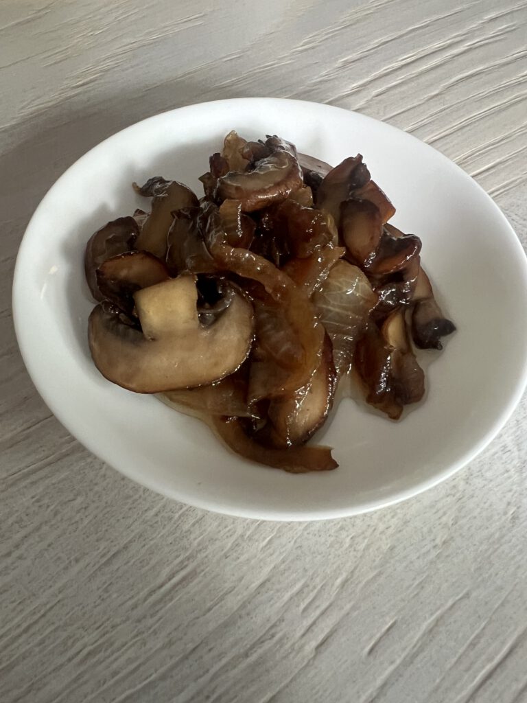Pilz-Zwiebel Sauté (für Burger)
