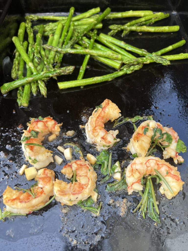 Garnelen mit grünen Spargel