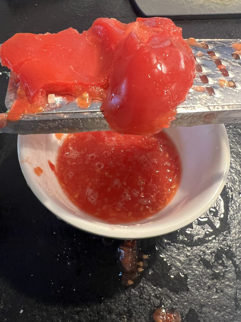 Pan con tomate y sardinas