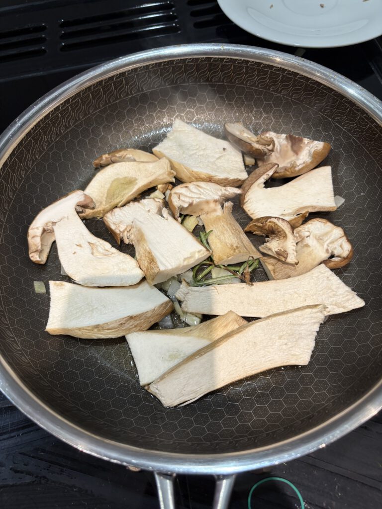 Pasta mit Steinpilzen