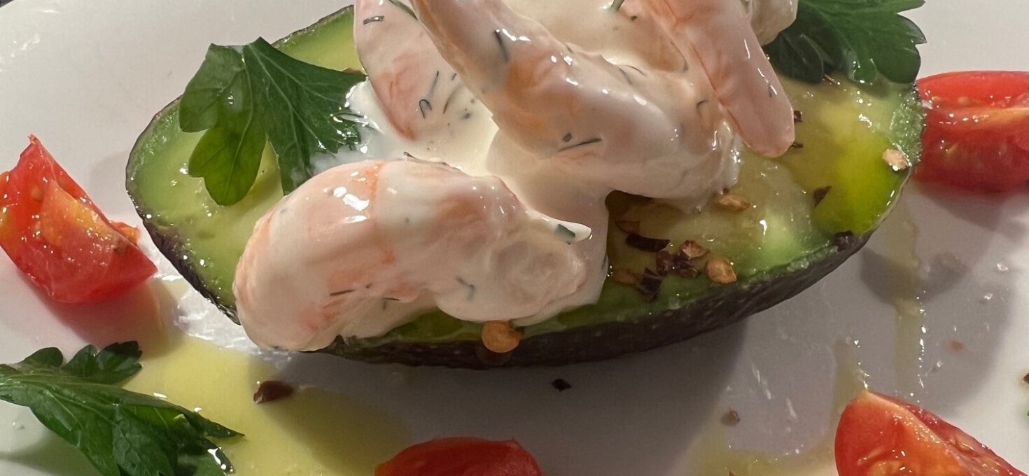 Aioli Shrimps in Avocado