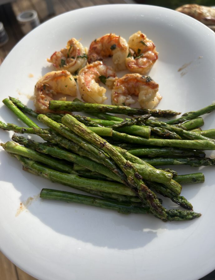 Garnelen mit grünen Spargel
