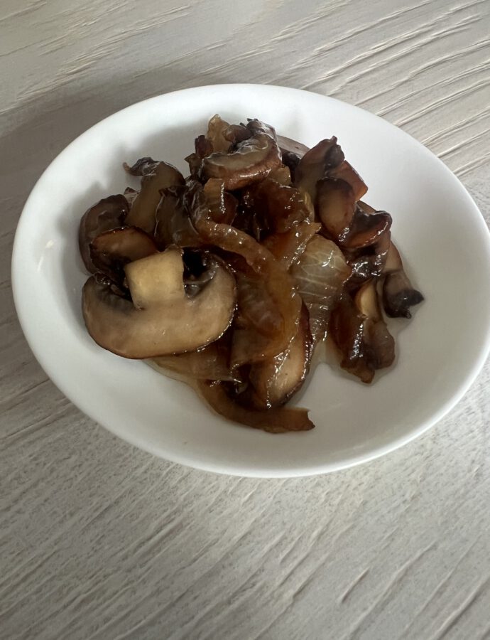 Pilz-Zwiebel Sauté (für Burger)