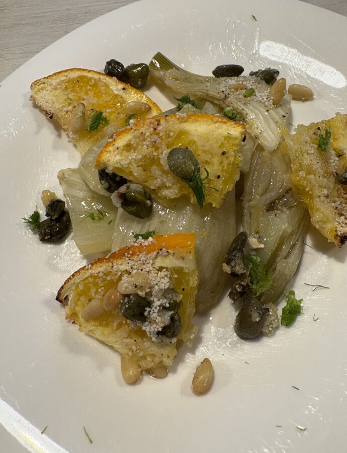 Fenchel mit Orange & Pinienkernen