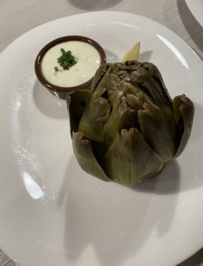 Artischocke mit Aioli